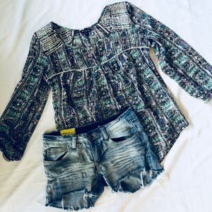 🌺sheer floral top